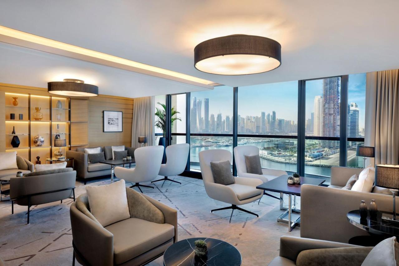 Palm Family Suite Connecting Guest Room Club Lounge Evening Cocktail Hours Private Balcony